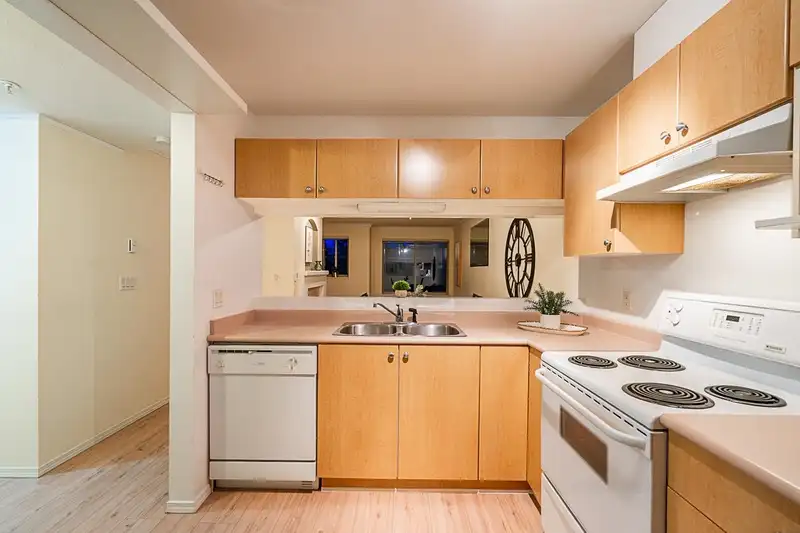 327 27358 32 AVENUE - photo 4 of 26