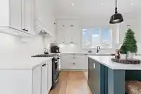 19743 75A AVENUE - thumbnail 13