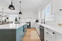 19743 75A AVENUE - thumbnail 4