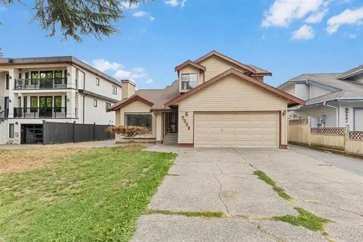 7008 129A STREET - photo 1 of 36