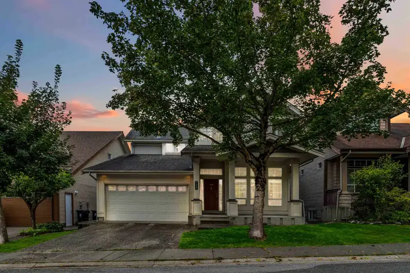 7063 200B STREET - photo 2 of 40