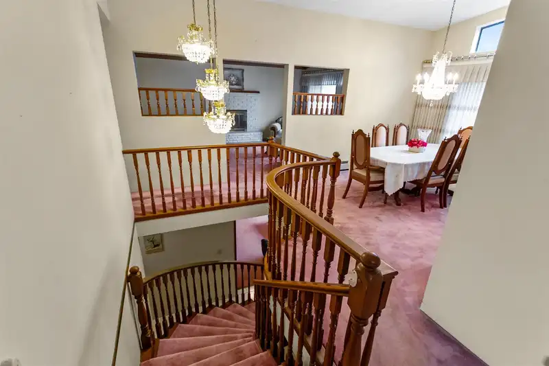 4958 SIDLEY STREET - photo 3 of 32
