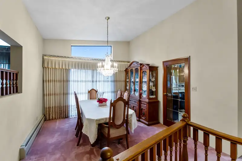 4958 SIDLEY STREET - photo 4 of 32
