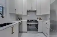 16647 18 AVENUE - thumbnail 8
