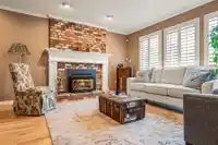 3162 OXFORD STREET - thumbnail 4