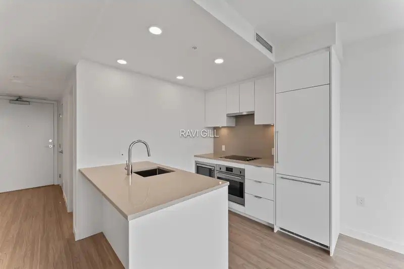 3003 13675 107A AVENUE - photo 4 of 13