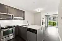 305 5655 210A STREET - thumbnail 8