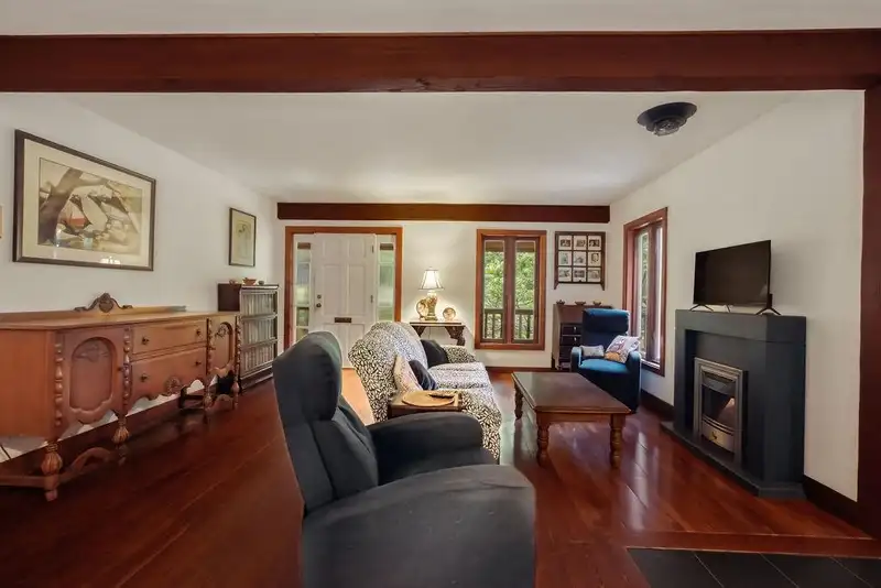 6084 NORTH LAKE ROAD - photo 4 of 40