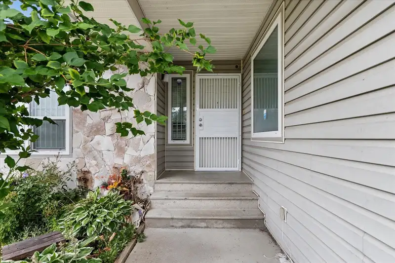 3319 FIRHILL DRIVE - photo 3 of 40