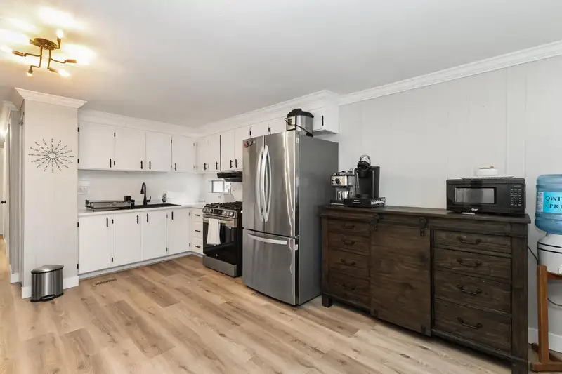 61 24330 FRASER HIGHWAY - photo 4 of 34