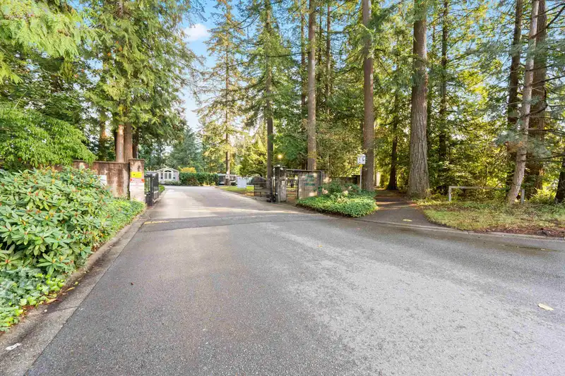 137 9080 198 STREET - photo 2 of 26