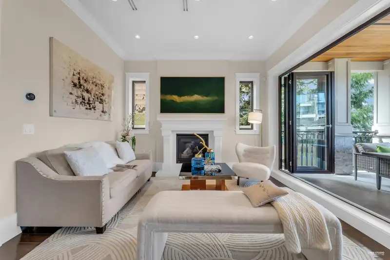 2149 W 46TH AVENUE - photo 4 of 36