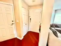 208 13900 HYLAND ROAD - thumbnail 2