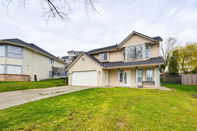 31153 SIDONI AVENUE - photo 3 of 40