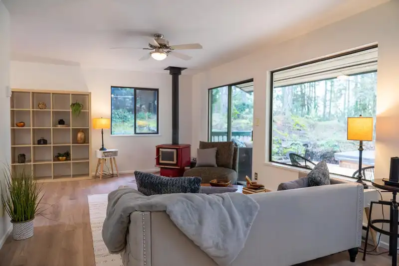 37150 SCHOONER WAY - photo 4 of 29