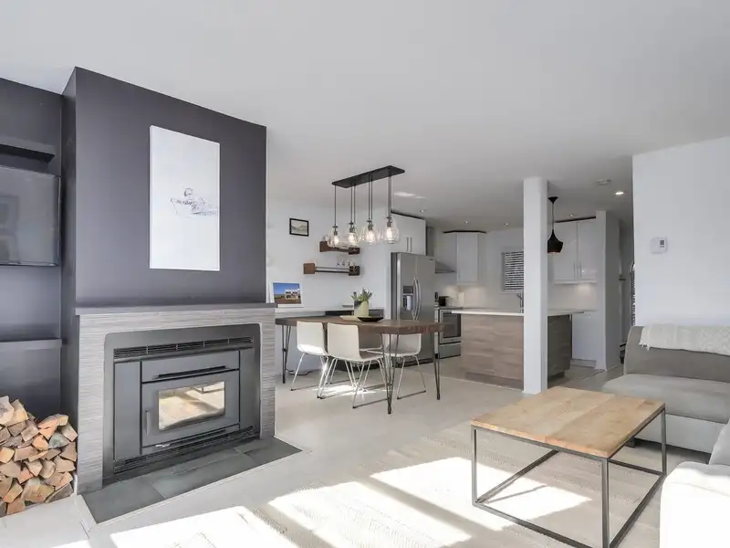 29 900 W 17TH STREET - photo 2 of 35