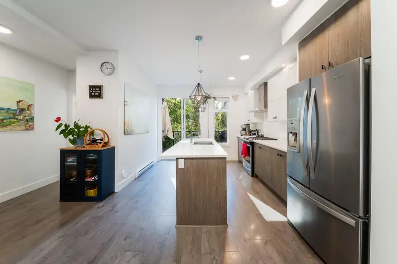 66 24108 104 AVENUE - photo 3 of 33