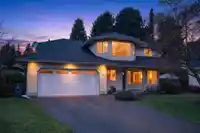 885 165 STREET - thumbnail 2