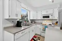 885 165 STREET - thumbnail 15