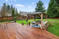 885 165 STREET - thumbnail 38