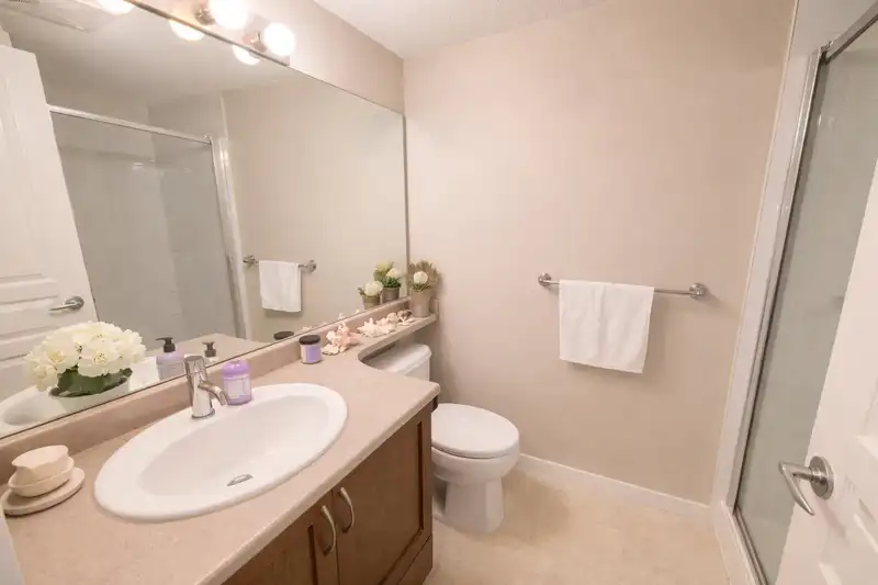 203 2951 SILVER SPRINGS BOULEVARD - photo 4 of 11
