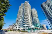 901 1500 MARTIN STREET - thumbnail 1