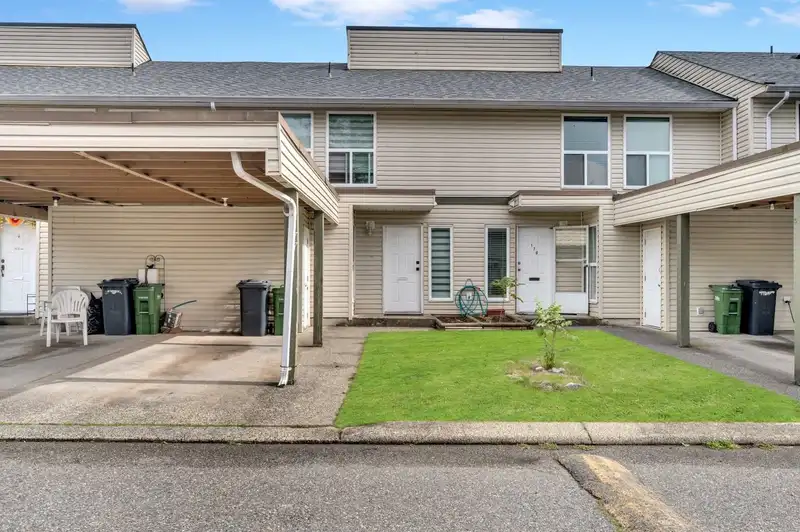 177 32550 MACLURE ROAD - photo 2 of 20