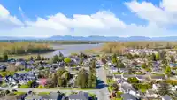 4517 46A STREET - thumbnail 7