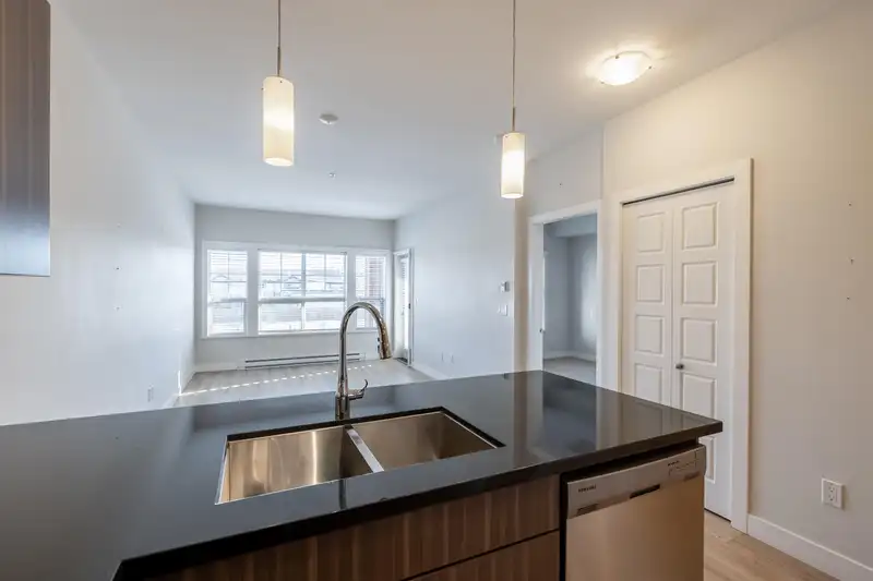 316 20219 54A AVENUE - photo 4 of 23