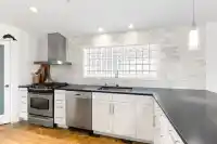 933 MAPLE STREET - thumbnail 9