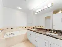 205 1717 BAYSHORE DRIVE - thumbnail 28