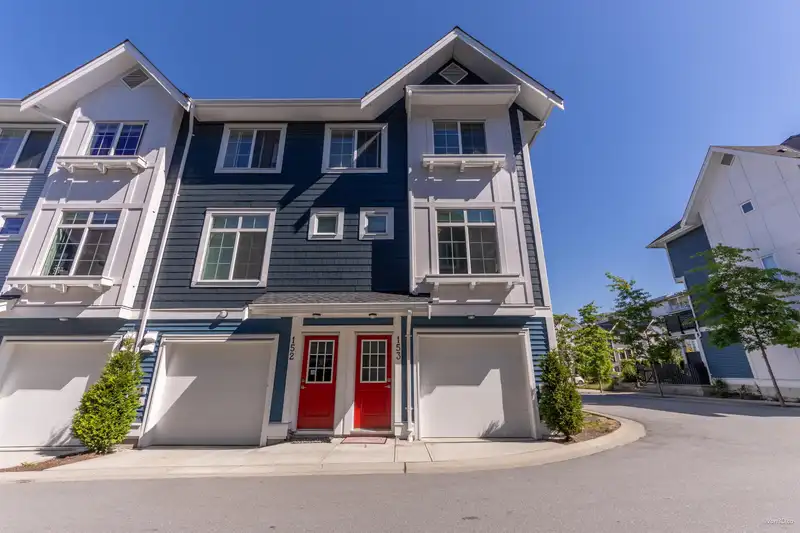 153 20180 84 AVENUE AVENUE - photo 1 of 35