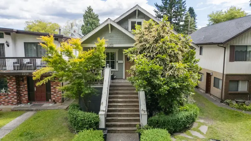 2252 VENABLES STREET - photo 1 of 38