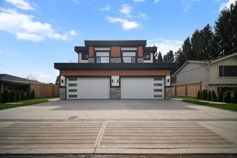 14206 NORTH BLUFF ROAD - photo 2 of 40
