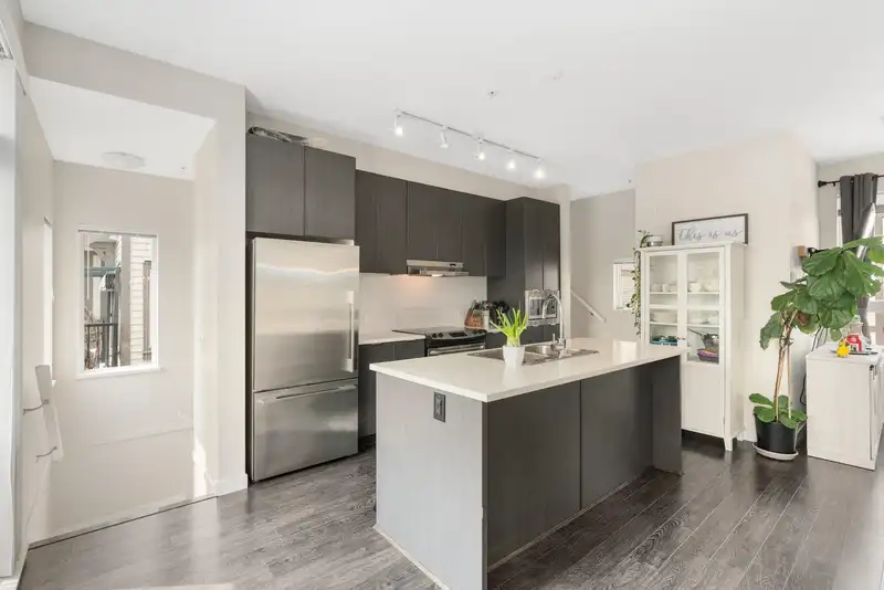 15 7848 209 STREET - photo 1 of 29