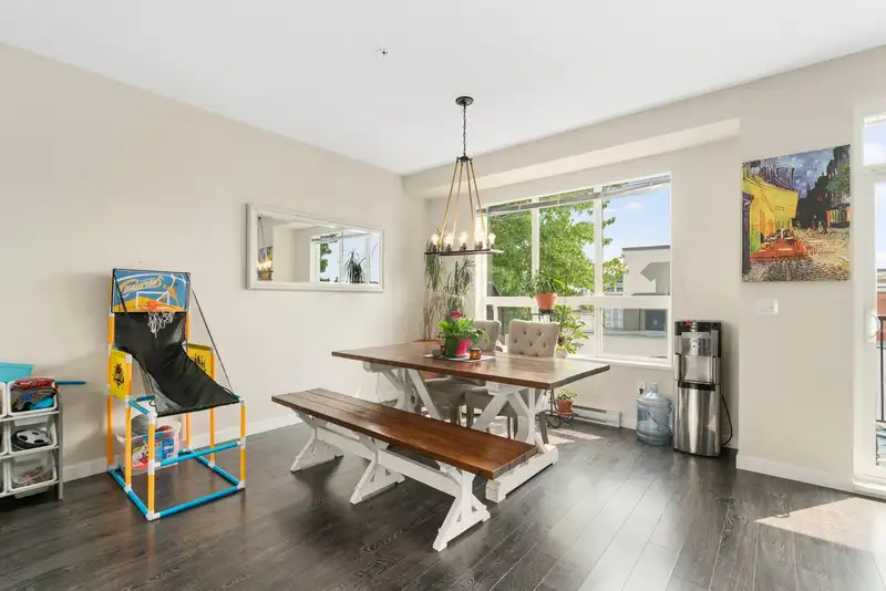 15 7848 209 STREET - photo 3 of 29