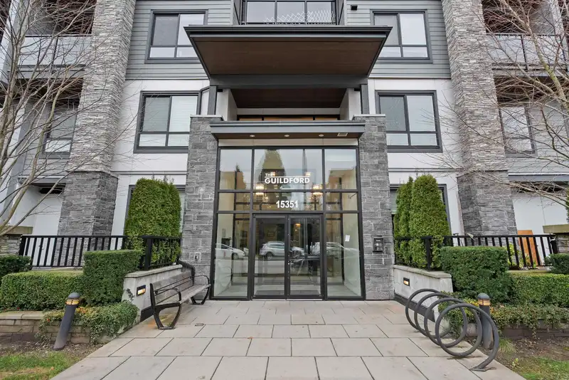 113 15351 101 AVENUE - photo 1 of 18