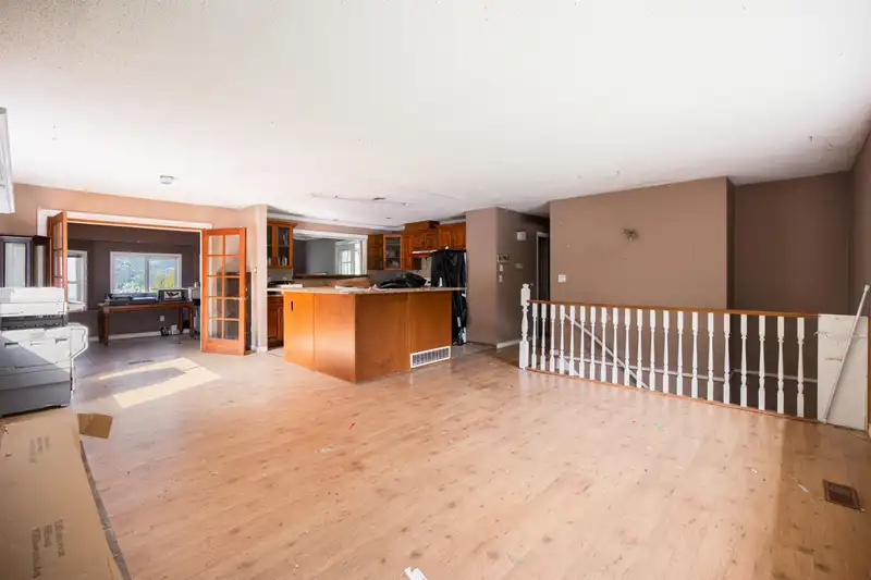 2701 DAYBREAK AVENUE - photo 3 of 17