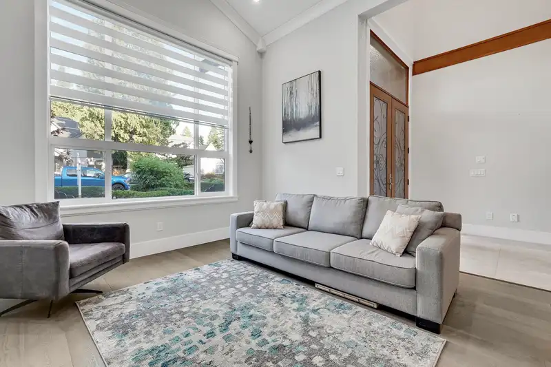 2285 124 STREET - photo 4 of 39