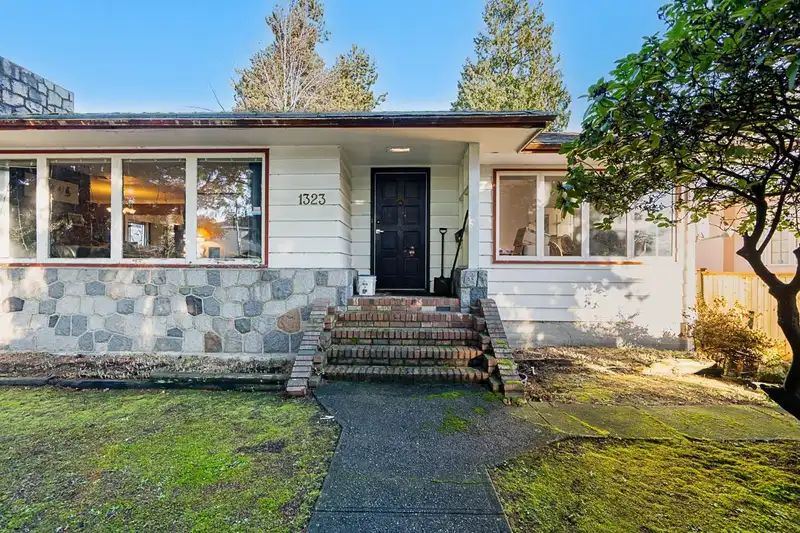 1323 W 49TH AVENUE - photo 3 of 13