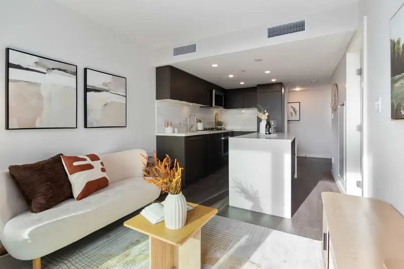 601 8238 LORD STREET - photo 1 of 13