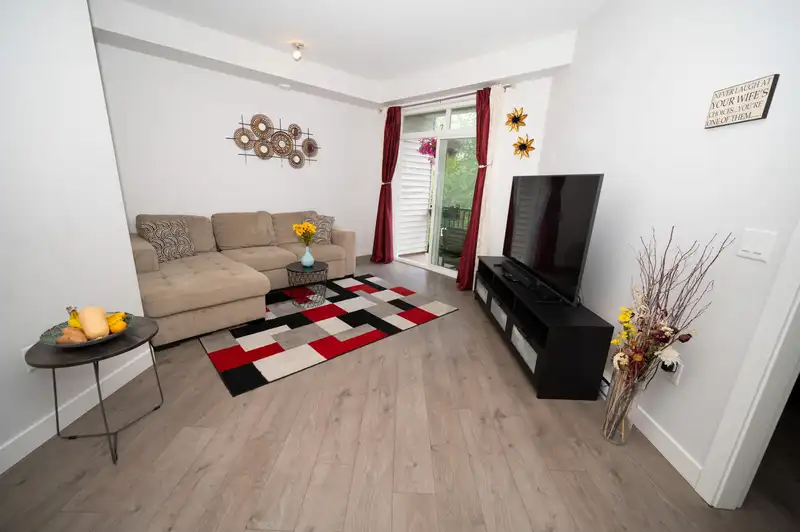 204 19940 BRYDON CRESCENT - photo 4 of 31
