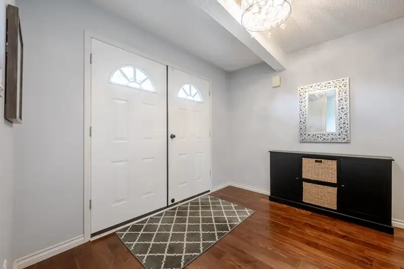 7844 108B STREET - photo 2 of 39