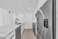 2210 E 1ST AVENUE - thumbnail 5