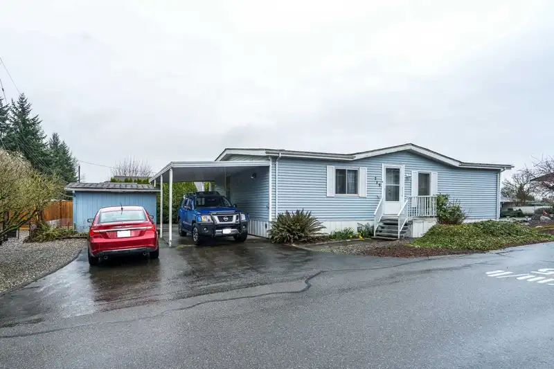 259 27111 0 AVENUE - photo 2 of 36