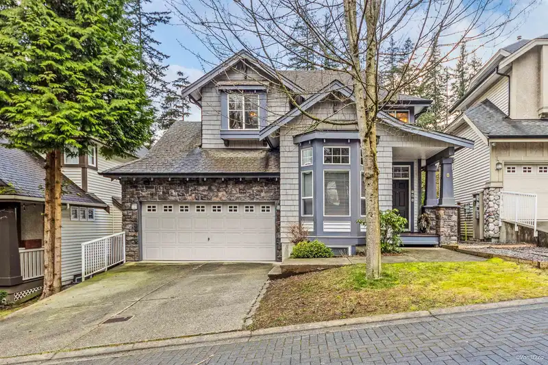 6 ALDER DRIVE - photo 2 of 30