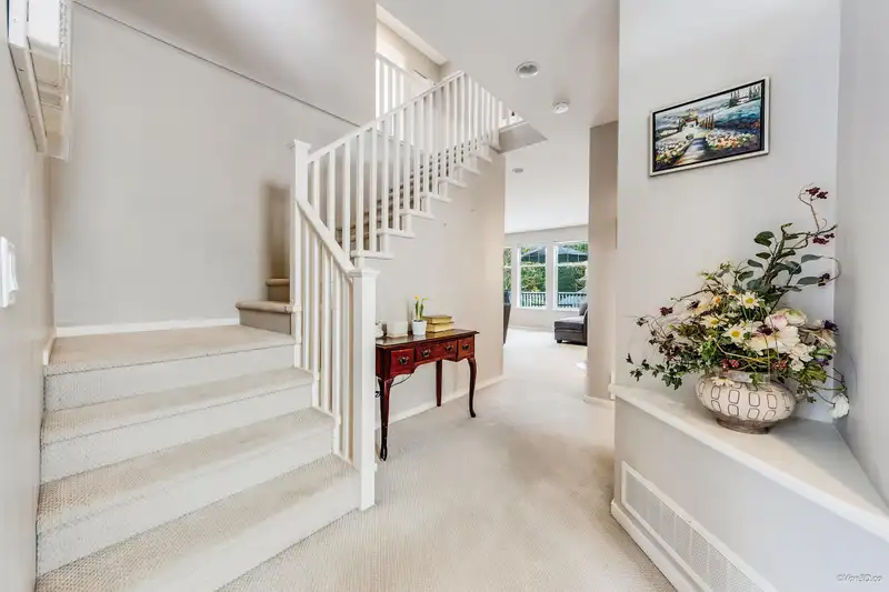 6 ALDER DRIVE - photo 4 of 30