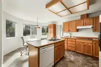 8094 164A STREET - thumbnail 11