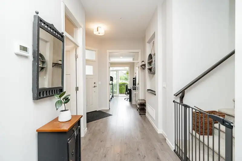 2644 275A STREET - photo 2 of 40