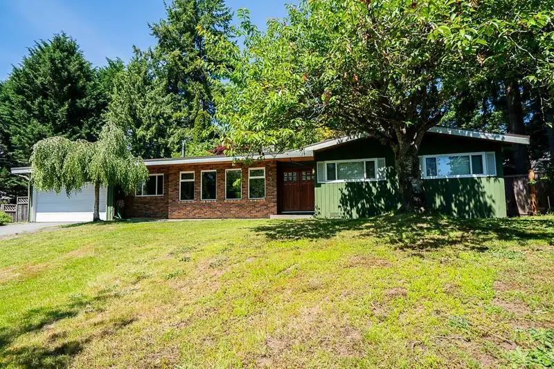 6520 BRADFORD PLACE - photo 3 of 34